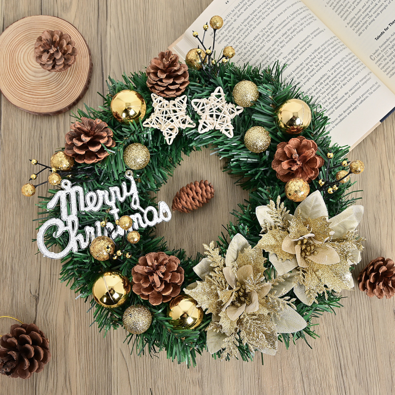 Karácsonyi koszorú rattan gyűrűvel és tobozokkal, modern művészeti stílus; anyagok: fa, műanyag, PVC; márka: Comfortable pattern; alkalmas Karácsonyra