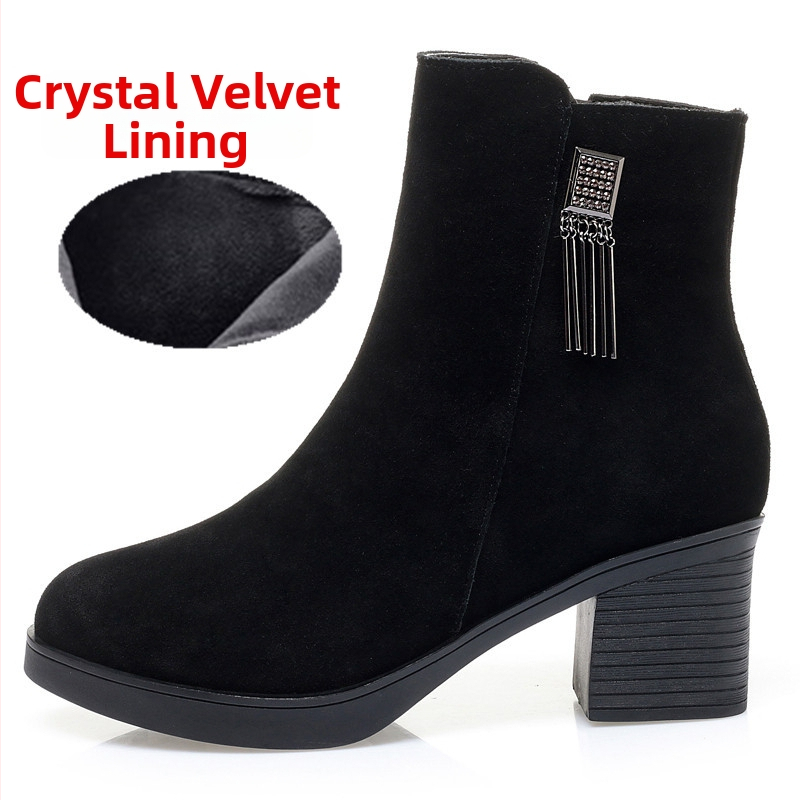 Moteriški medvilniniai auliniai su vidutinio aukščio kulnu, karvės suede viršutinė dalis, gumos padas, užtrauktukas nugarinėje dalyje, žuvies burnos formos pirštas