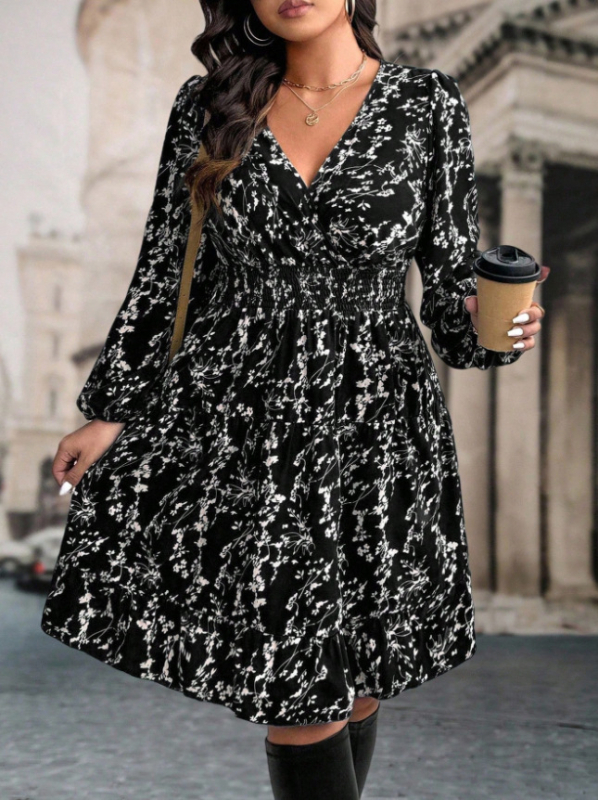 Virágos midi ruha hosszú ujjú, V-nyakú, fodros szegéllyel, poliészter