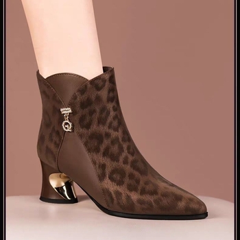 Leopardí členkové topánky so bočným zipsom, vrchný materiál z mikrovlákna, gumová podrážka, nízky výška topánky
