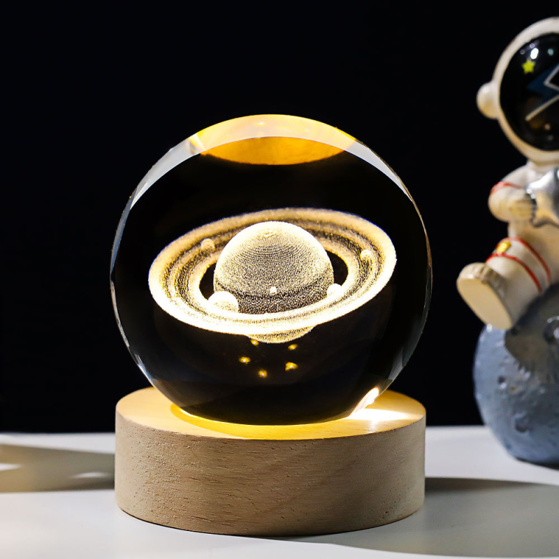 Krištáľová guľa nočné svetlo s laserovým gravírovaním galaxie Slnečnej sústavy – Materiál: Kryštál; Štýl: Moderný minimalistický; Stolná dekorácia