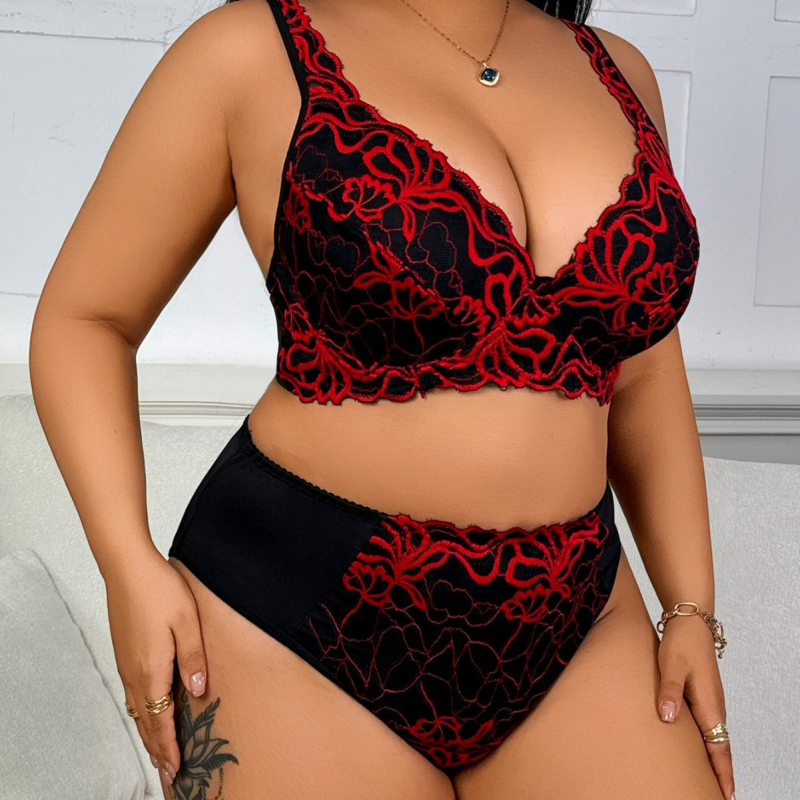 Bustier set s punim košaricama, poliester-spandeks materijal, podesive naramenice, stražnje kopčanje na kukice, skuplja i prozračna udobnost, euro-američki stil