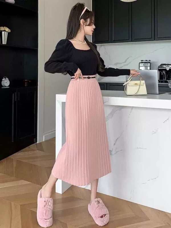 A linijos midi sijonas, elegantiškas stilius; audinys: viskozė su core-spun siūlais