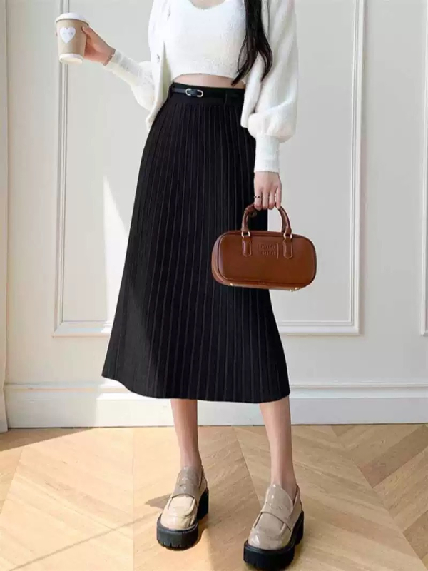 A linijos midi sijonas, elegantiškas stilius; audinys: viskozė su core-spun siūlais