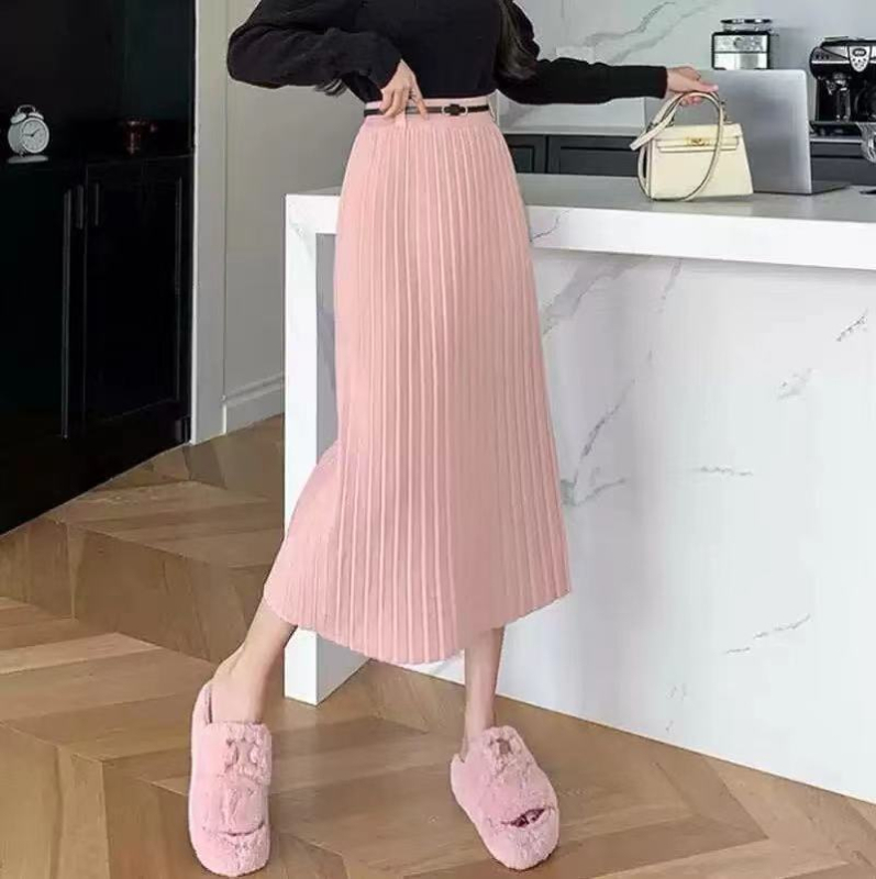 A linijos midi sijonas, elegantiškas stilius; audinys: viskozė su core-spun siūlais