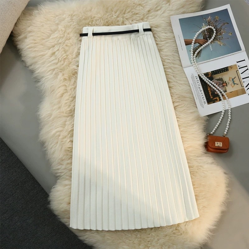 A linijos midi sijonas, elegantiškas stilius; audinys: viskozė su core-spun siūlais