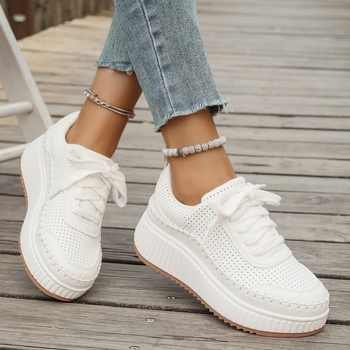 Dámske každodenné tenisky s hrubou podrážkou, nízky horný diel, vrchný materiál z umelej kože, gumová podrážka, sieťová podšívka