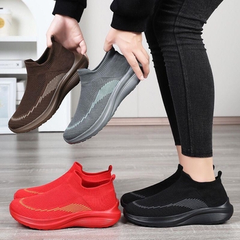 Hálós felsőrészű Slip-On sportcipő PU talppal, EVA belső talppal, lélegző, könnyű, csúszásmentes