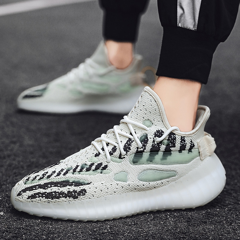 Férfi sportos szabadidőcipő, textil felsőrész, leopard mintás, lélegző belső talp, fűzős zárás