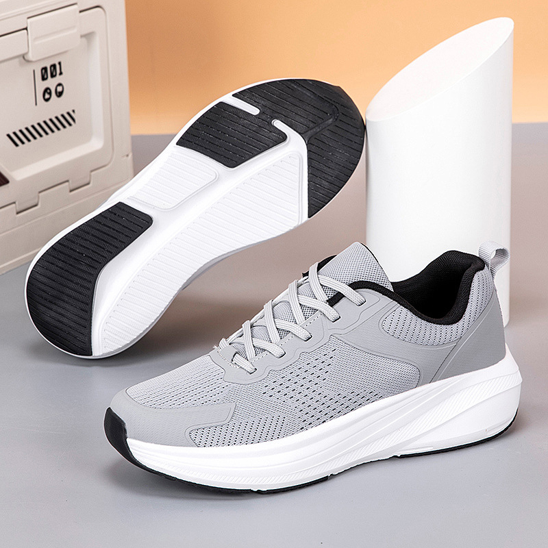 Uniszex sportos casual cipő, felsőrész műbőr + textile, talp PVC, fűzőzárás, vastag középtalp 3–5 cm, hálós bélés