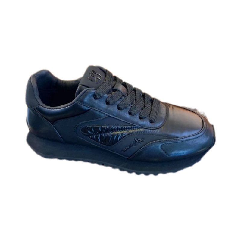 Uniszex casual cipő szövet és műbőr felsőrésszel, gumírozott vastag talppal, elől fűzővel, középmagas sarok 3–5 cm