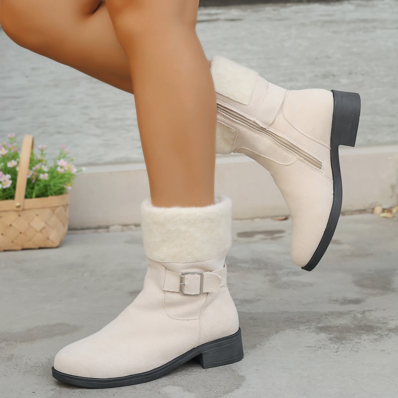 Замшени мартин ботуши с дебел ток, страничен цип и каишка с катарама – топли зимни обувки