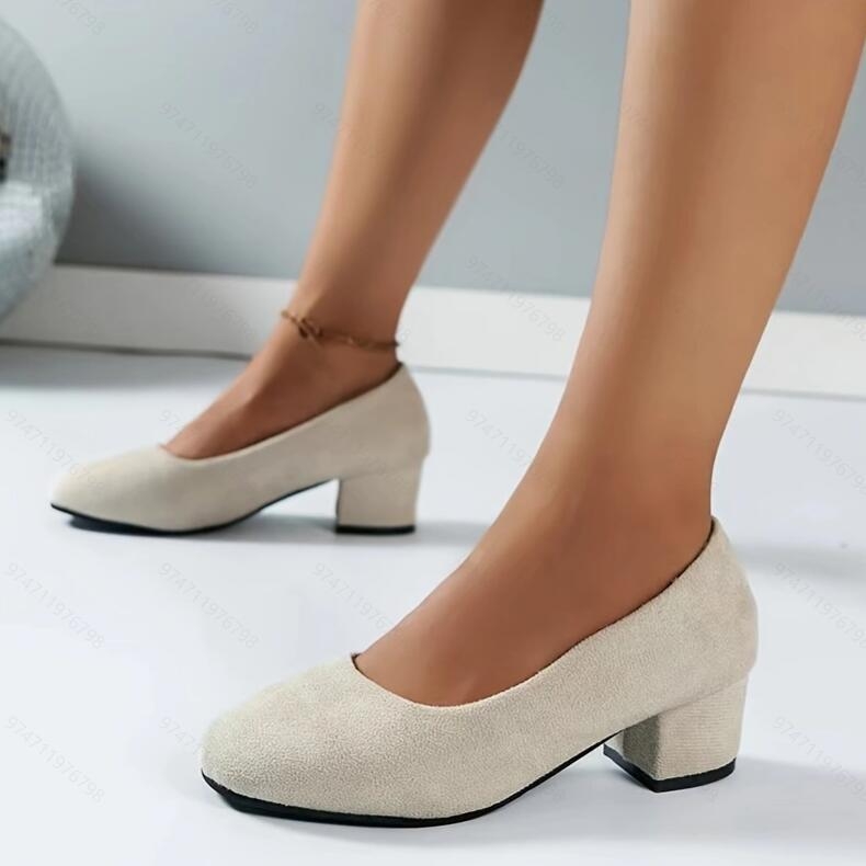 Női velúr laposcipő, kerek orrú, slip-on, PU talpbetét, alacsony sarok (<3 cm), egyszínű