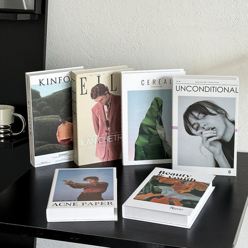 Nordický minimalistický falošný knihy dekor pre písací stôl a poličku — typ: dekoratívne knihy; štýl: minimalistický; použitie: písací stôl, polička, modelová izba