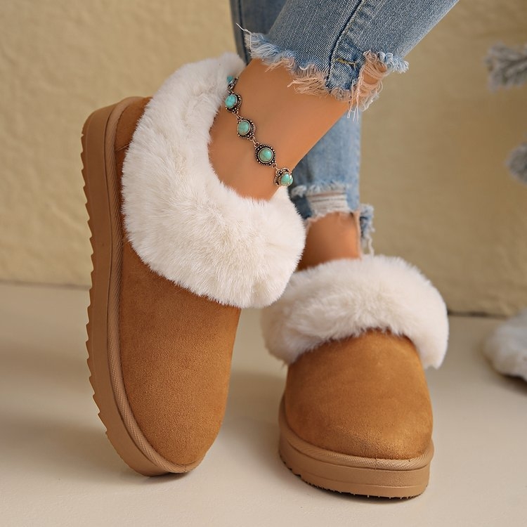 Női téli csizma, PU felsőrészel, PU belső talp, belső rövid plüss bélés, gumitalp, középmagas kivitel, slip-on