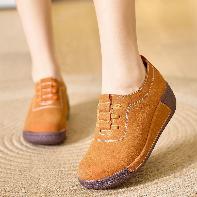 Γυναικεία παπούτσια από γνήσιο δέρμα, στρογγυλή μύτη, δύο στρώσεις δέρματος αγελάδας, μεσαίο ύψος επάνω, κορδόνια μπροστά, μονόχρωμα