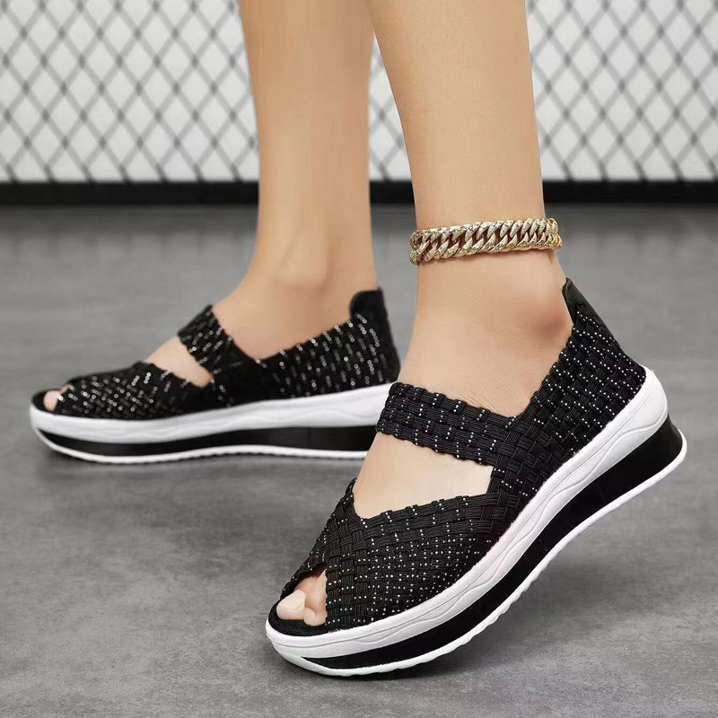 Suaugusiųjų sportiniai sandalai, viršutinė medžiaga iš audinio, EVA padas, piršto forma kaip žuvies burna, klininis kulnas, pado storis 3–5 cm