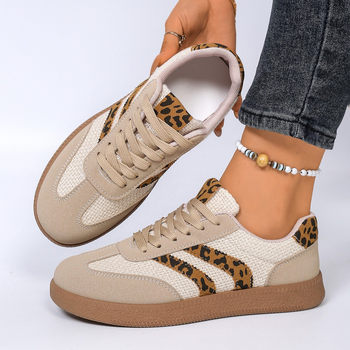Leopard mintás velúr női sportcipő, fűzős, középsarkú 3–5 cm, gumírozott talp