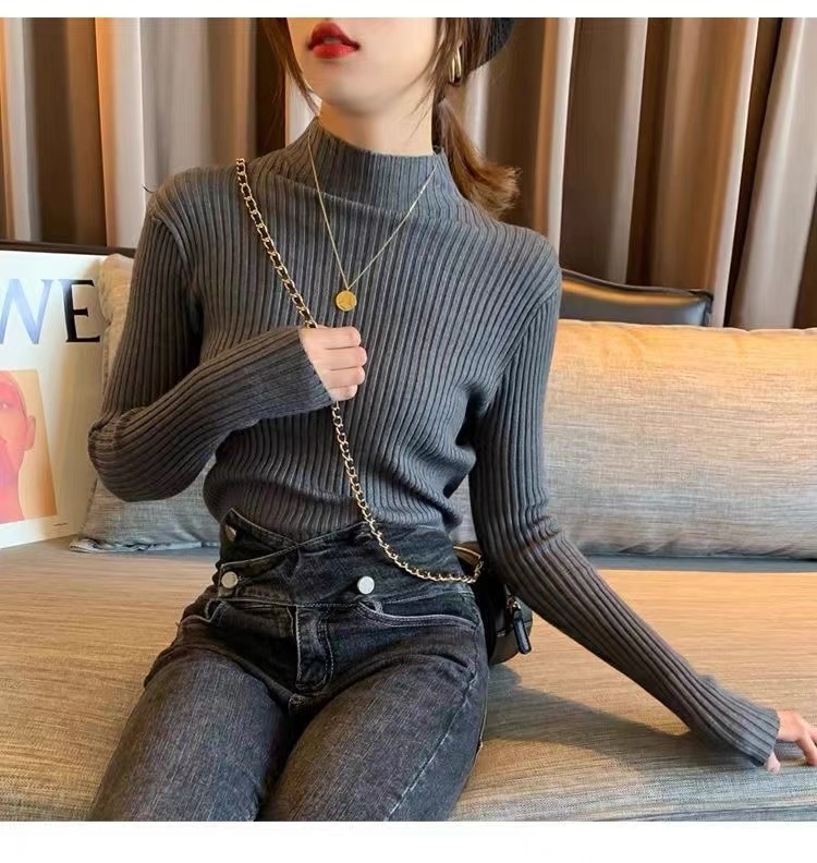 Pulover slim-fit din viscoză cu fir core-spun, mâneci lungi, guler semi-înalt, culoare solidă, grosime medie