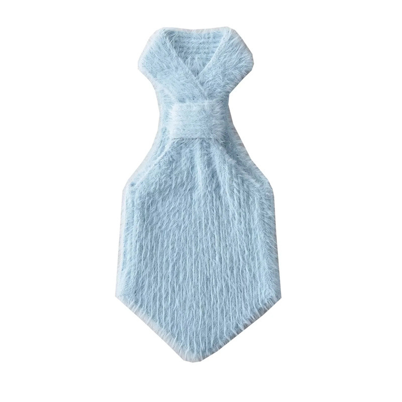 Halter pletený crop top, úzky strih, krátka dĺžka, viskózová látka