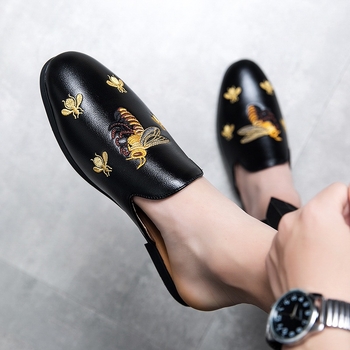 Muški kožni loaferi s izvezenim uzorkom, Slip-On, špičasti nos, PU podstava, gumeni potplat