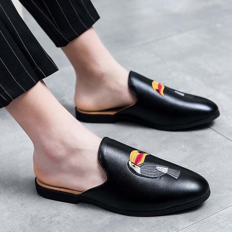 Muški kožni loaferi s izvezenim uzorkom, Slip-On, špičasti nos, PU podstava, gumeni potplat