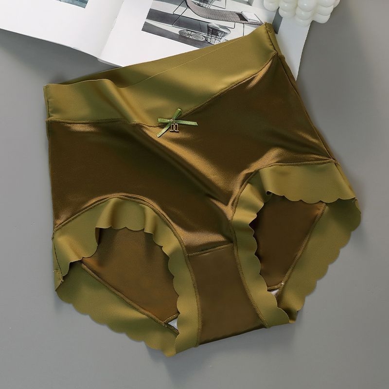 Ženské nohavičky s stredným pásom z nylonu; ice-silk látka; priedušné a antibakteriálne; vsadené Mulberry hodváb; hlavná tkanina 70–80% nylon; pletené 51–60D.