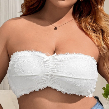 Bezšalni grudnjak tipa tube-top, tanak i prozračan; šalica: 3/4; srednje oblikovana šalica; materijal šalice: pamuk; materijal: najlon