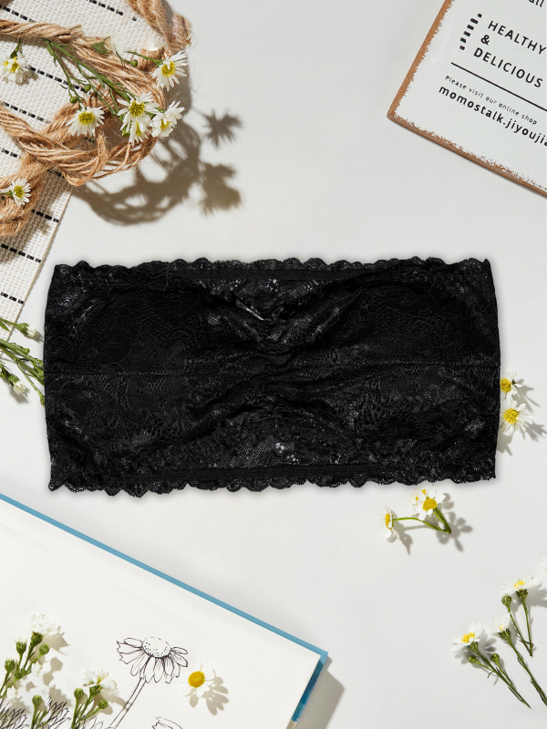 Bezšalni grudnjak tipa tube-top, tanak i prozračan; šalica: 3/4; srednje oblikovana šalica; materijal šalice: pamuk; materijal: najlon