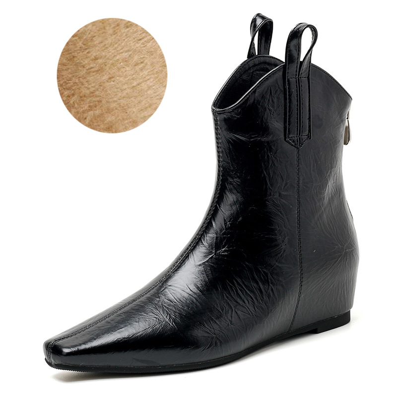 Ženske Martin čizme, vanjska i unutarnja ovčja koža, oštro zašiljeni vrh, stražnji zip, niski nart, peta 3–5 cm