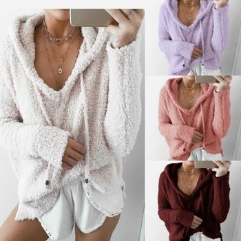 Ženski mohair džemper s kapuljačom, dvostrani baršun, lagan kroj, dugi rukavi, kapuljača s vezicama, kopča s jednim gumbom, flis podstava, 71-80% mohair, srednja duljina