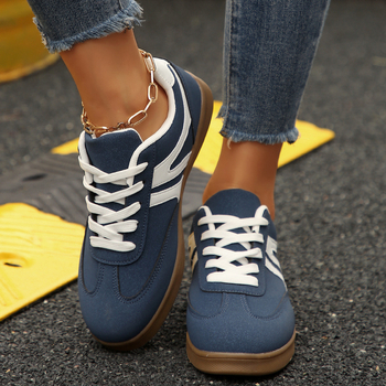Női platformos sneaker — kerek orr, mű PU felsőrész, légáteresztő mesh belső, fűzővel záródó, alacsony platform sarok 1–3 cm