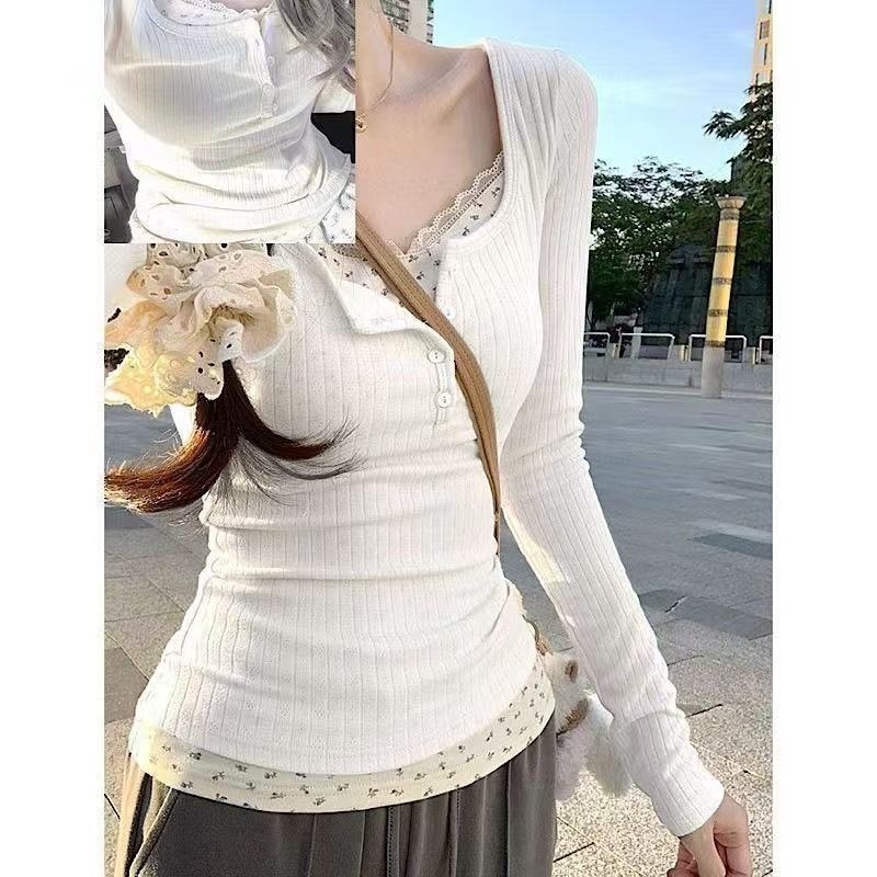 Ženska kratka majica s cvjetnom čipkom, V-dekolte, mješavina chenille-spandex, detalji s kopčama i šavovima