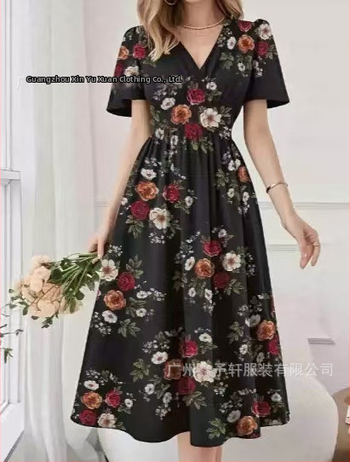 Šaty s kvetinovým vzorom, V výstrihom, rukávy v tvare lupienkov, elastický pás, dlhé šaty A-line