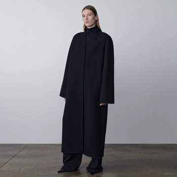 Дамско палто от вълнен твид, стойкова яка, скрита закопчалка, дължина 80–100 см, свободна кройка