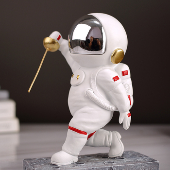 Figúrka astronauta šermiar, syntetická živica; jednoduchý a moderný štýl; výroba: liatie, leštenie; kód produktu Ltao675776013872