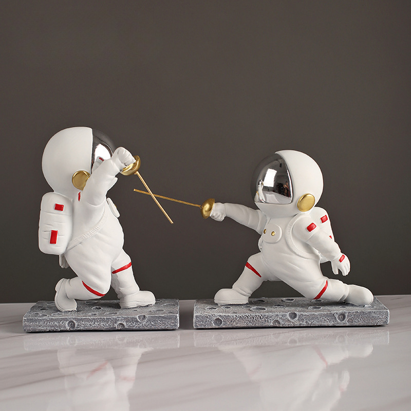 Figúrka astronauta šermiar, syntetická živica; jednoduchý a moderný štýl; výroba: liatie, leštenie; kód produktu Ltao675776013872