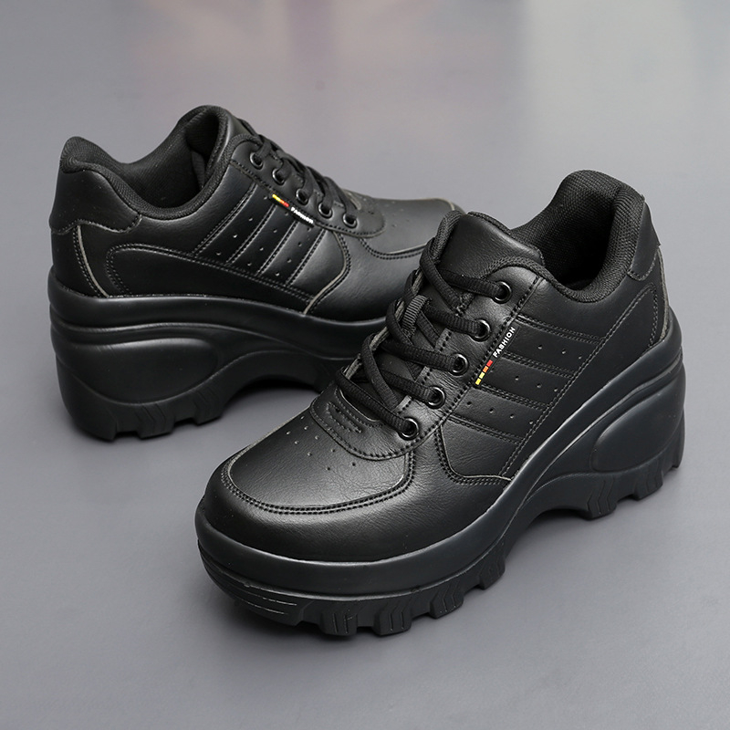 Kényelmes mindennapi légáteresztő magas talpú tornacipő, 4–6 cm wedge, kerek orr, mikroszálas felsőrész