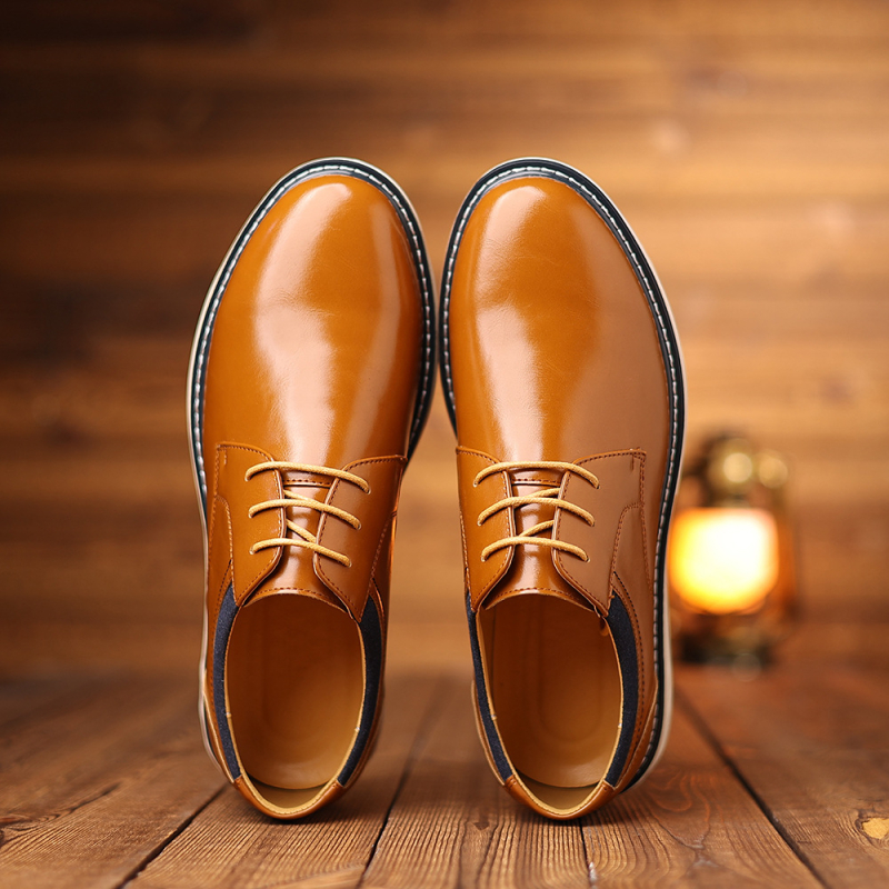 Pánske derby topánky, priedušný letný dizajn, vrchná časť z umelej PU, predné šnúrky, masážna stielka, nízky podpätok 1–3 cm