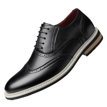 Pánske topánky z PU kože s vyrezávaným brogu vzorom, špičatý nos, nízky horný diel, priedušné, gumová protišmyková podrážka