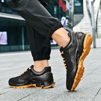 Pánske kožené topánky z teľacej kože s hrubou podrážkou, okrúhla špička, zapínanie na šnúrky vpredu, gumová podrážka, protišmykové