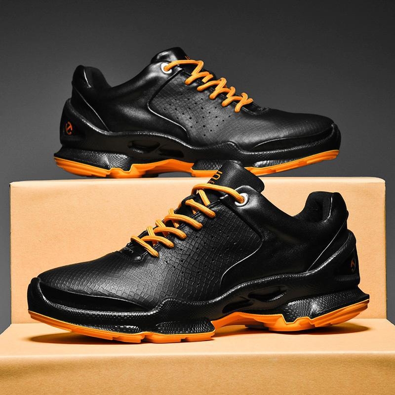 Pánske kožené topánky z teľacej kože s hrubou podrážkou, okrúhla špička, zapínanie na šnúrky vpredu, gumová podrážka, protišmykové