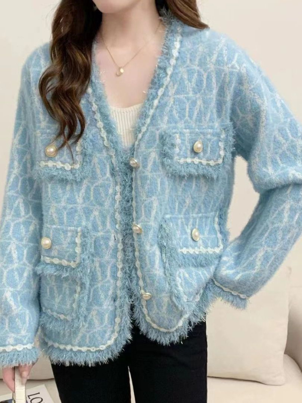 Kardigán v Chanel štýle s strapcami, voľný strih, V výstrih, dlhé rukávy, jacquardový geometrický vzor, materiál z imitácie norky