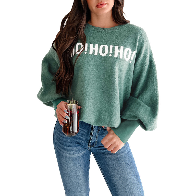 Ženski pulover od viskoze s okruglim izrezom, dugim rukavima, širokog kroja i otiskom slova.