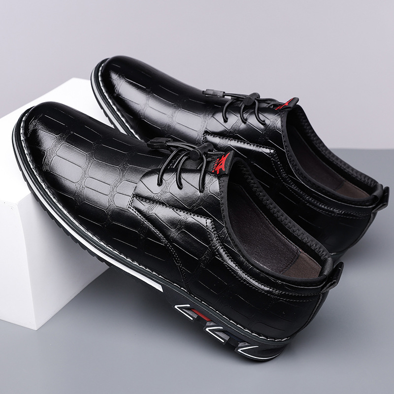 Pánske mokasíny s PU vrchnou, gumová podrážka, okrúhla špička, nízky členok, protisklzná podrážka