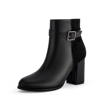 Kerek orrú bokacsizma, alacsony szárú, 3–5 cm-es vastag sarkú, PU felső rész, PU+textil bélés, ősz 2024