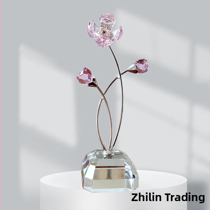 Kryštálová štvorlístka – večná kvetina, rastlinná ozdoba v darčekovej krabičke, moderný minimalistický štýl