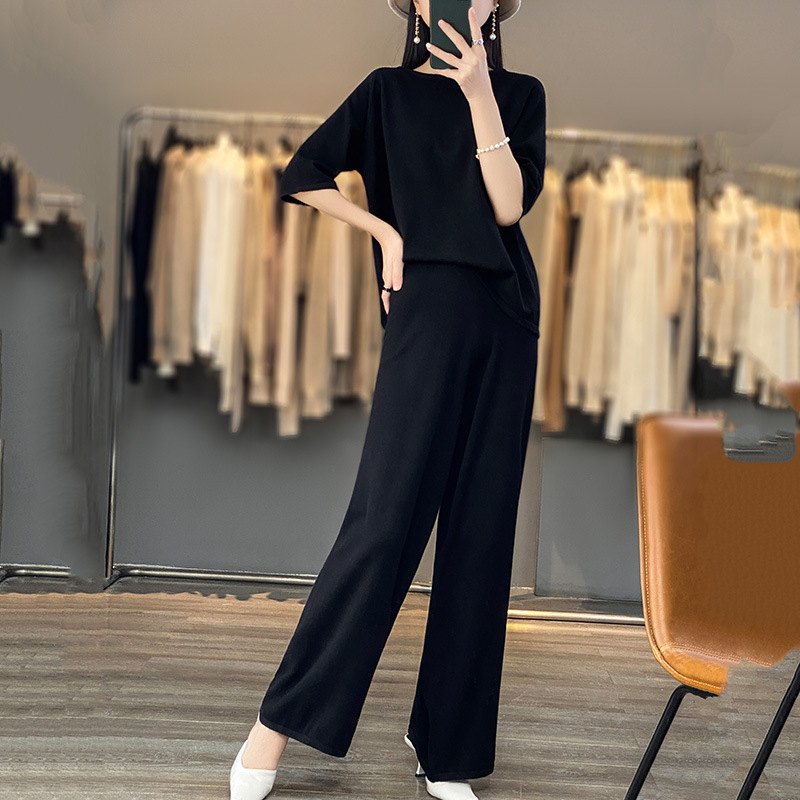 Dvoslojni pamučni pleteni set: top s okruglim izrezom i kratkim rukavima, široke hlače; casual stil, 95% pamuk