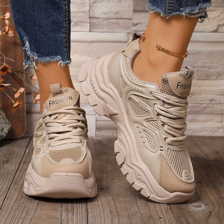 Ženske sportskocasual tenisice s PU gornjim dijelom, okrugli vrh prsta, gumeni đon, srednja visina pete 3-5 cm, visok dio 3-7 cm