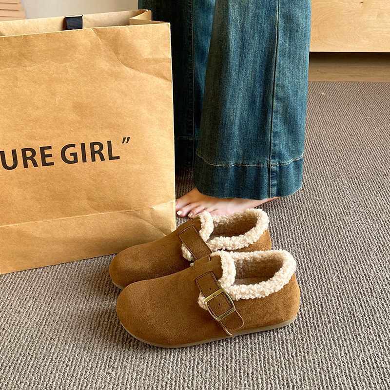 Naiste talvised Slip-On tossud PU ülaosaga, fleece sisemus, ümmargune varvas, madal kõrgus, injekteeritud tald